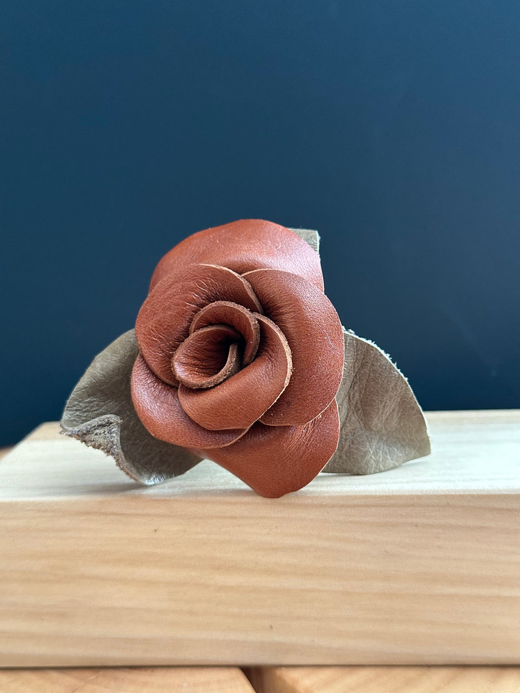 Brown & Tan Leather Rose & Hardwood Vase Set