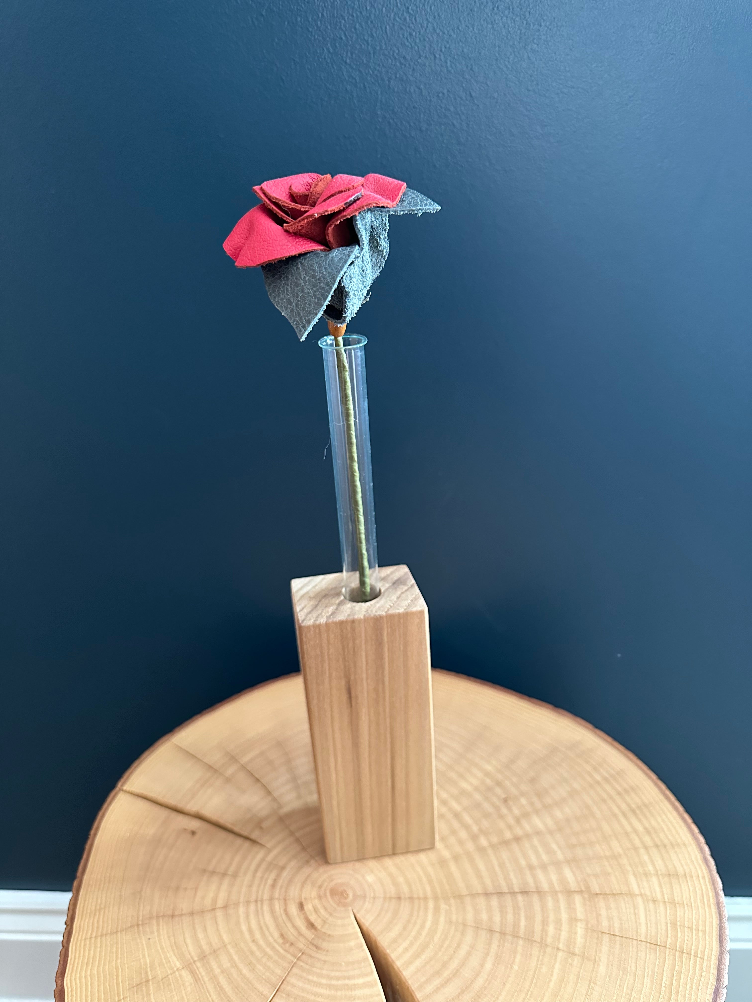 Red & Green Leather Rose & Hardwood Vase Set (3)