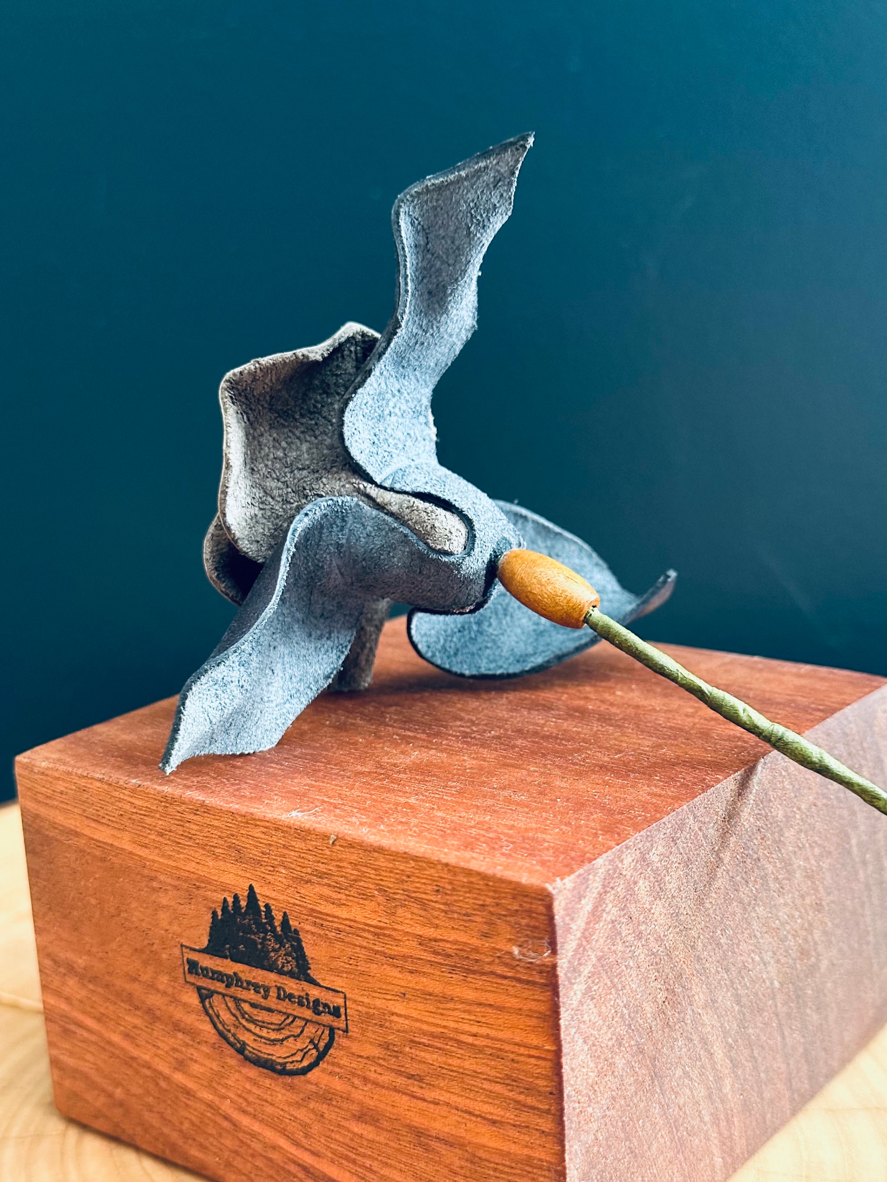 Grey & Blue Leather Rose & Hardwood Vase Set